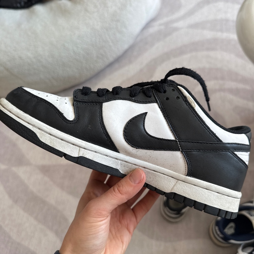 Nike panda dunks